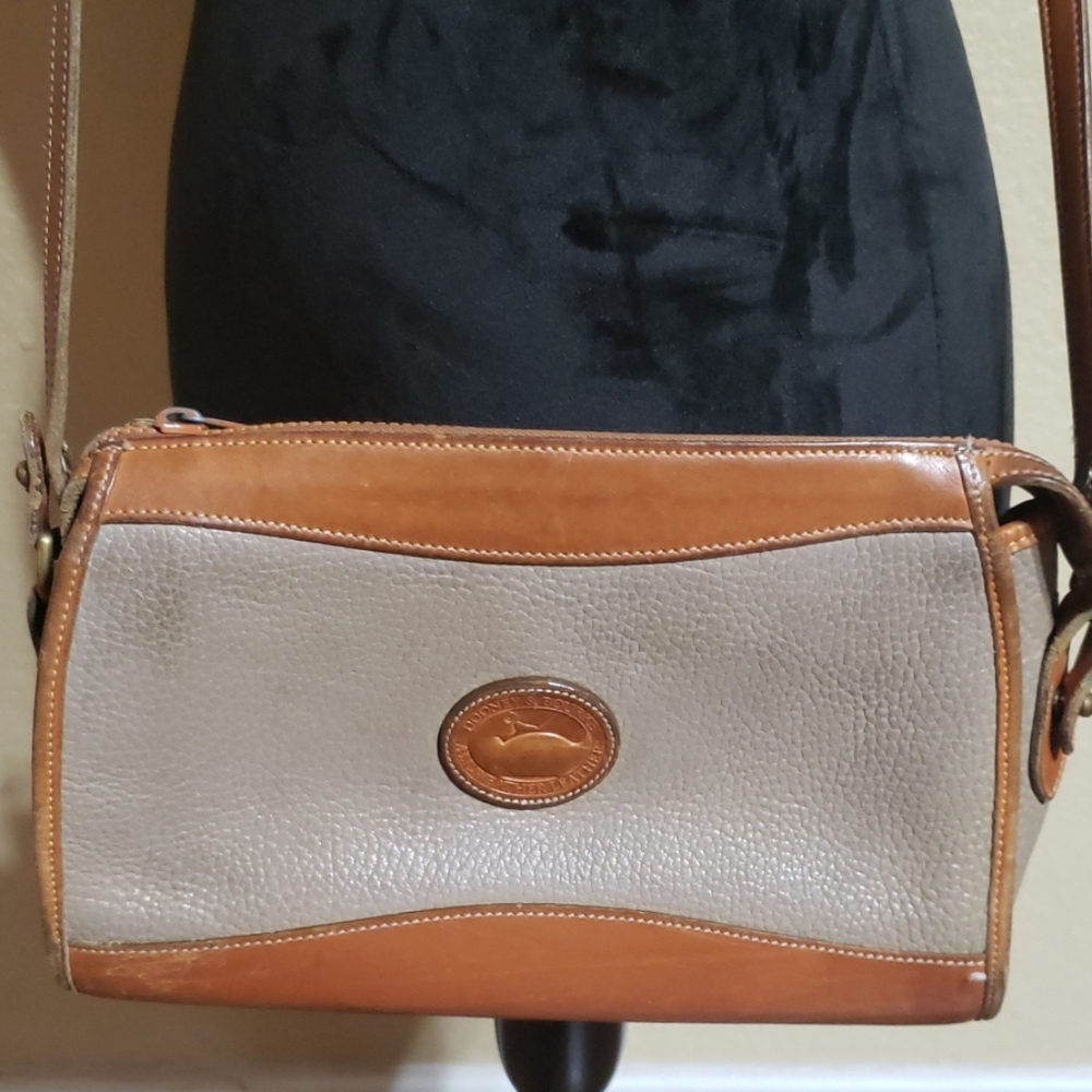 Vintage Dooney & Bourke purse